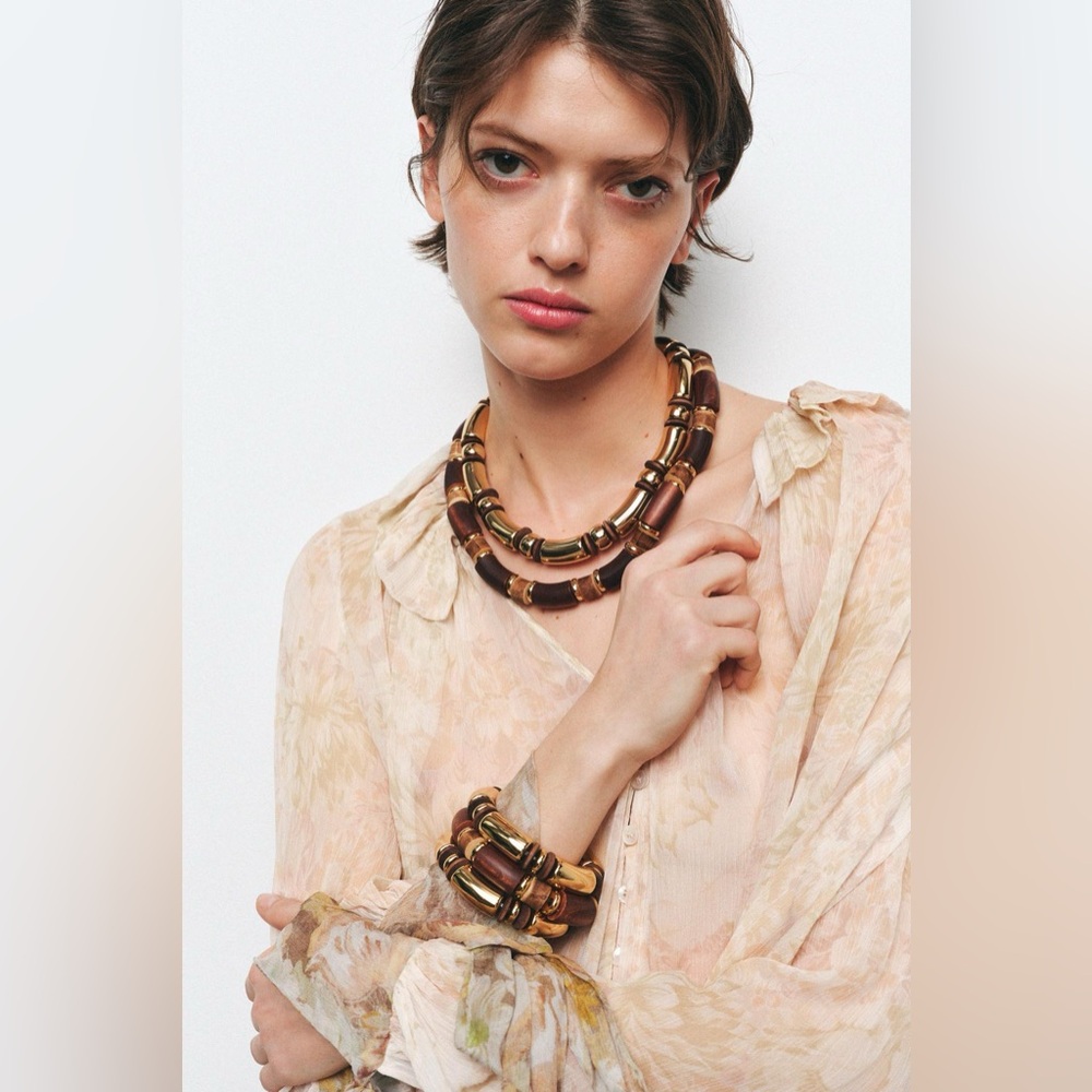 Zara Pack Of 2 Combined Wood Necklaces